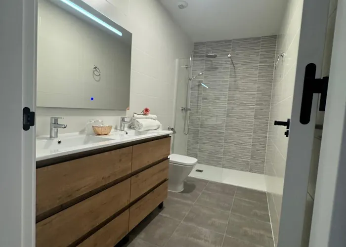 Arcos De Montemar * Τορρεμολίνος