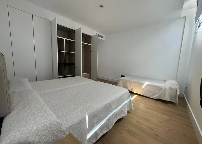 Arcos De Montemar * Τορρεμολίνος